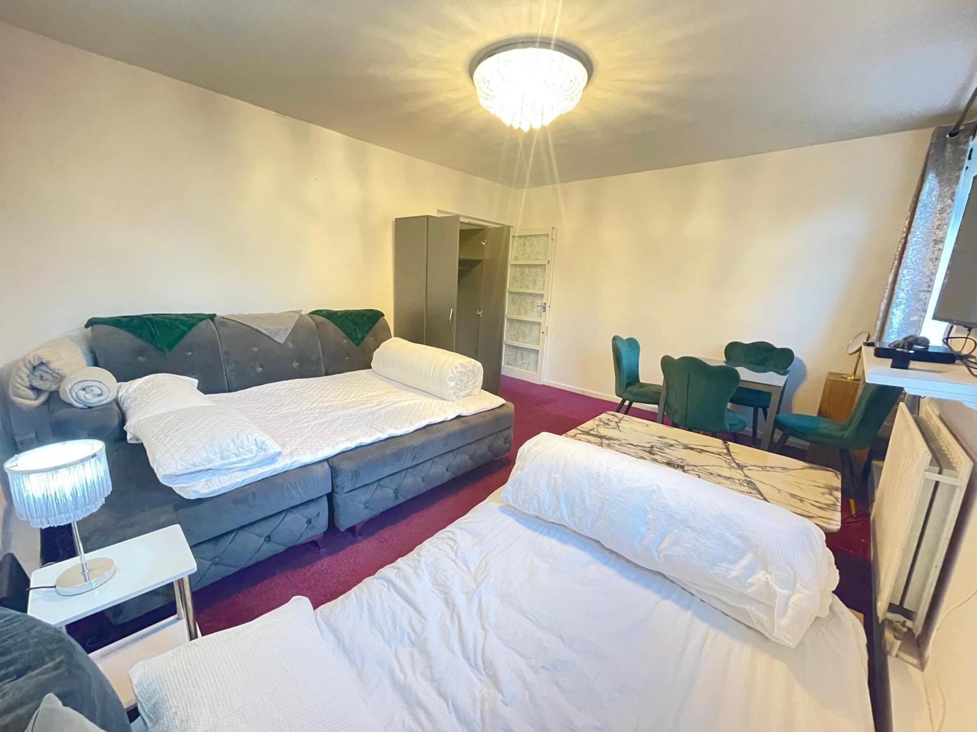 Room With Kitchen In Central Лондон Экстерьер фото